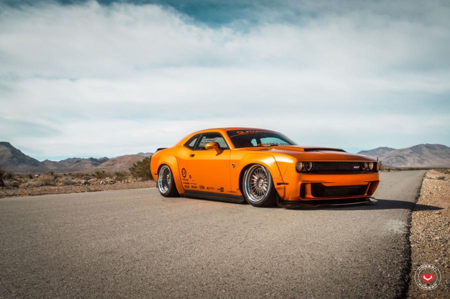 Dodge Challenger SRT by GlassParency on Vossen Wheels (ERA-3) 2019 года  (фото 1 из 22)